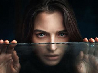 Как выбрать стеклянный стол?